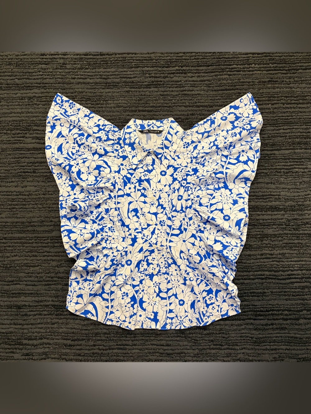 Zara Floral Poplin Flutter Sleeveless Button Up Top